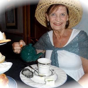 Meet your Posher, Paula